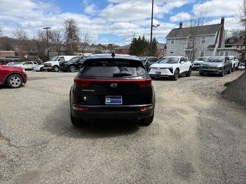 Used 2018 Kia Sportage LX AWD/4WD image 4