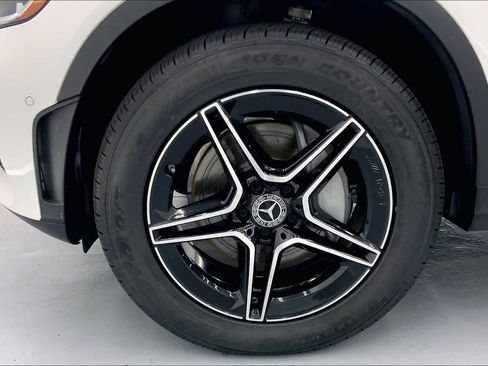 Certified 2021 Mercedes-Benz GLC 300 image 8