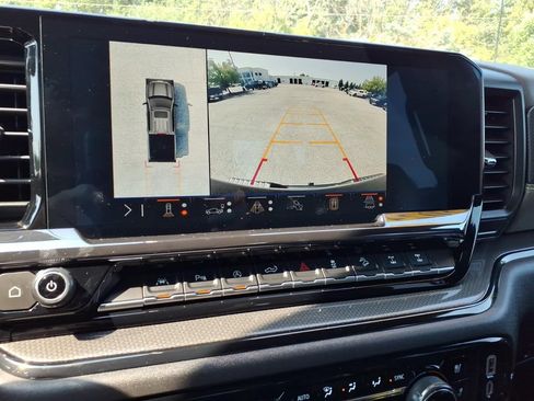 Used 2024 Chevrolet Silverado 1500 ZR2 w/ Technology Package AWD/4WD image 18