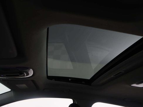 Used 2025 Hyundai Elantra SEL FWD image 19