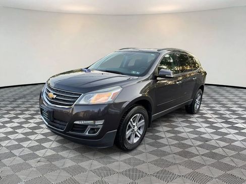 Used 2015 Chevrolet Traverse LT FWD image 3