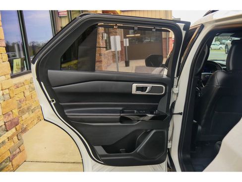 Used 2022 Ford Explorer ST image 16