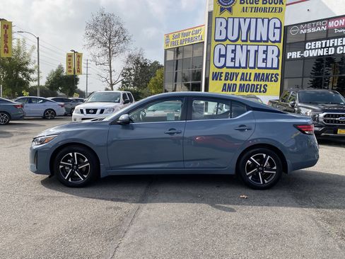 Used 2025 Nissan Sentra SV image 6