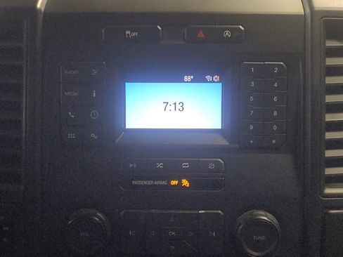 Used 2018 Ford F150 XL w/ Equipment Group 101A Mid AWD/4WD image 25