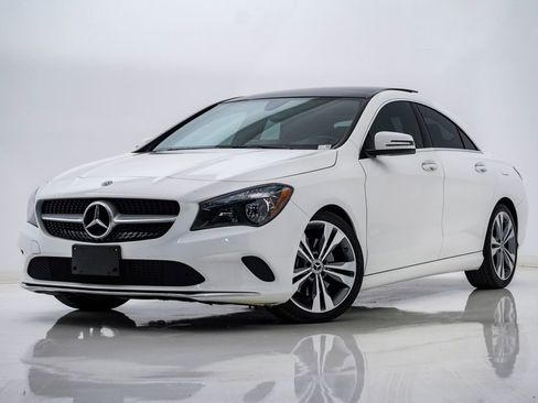 Used 2019 Mercedes-Benz CLA 250 4MATIC image 1