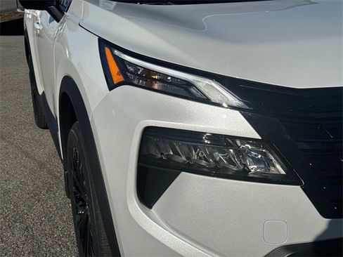 New 2026 Nissan Rogue SV image 10