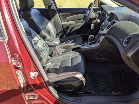 Used 2015 Chevrolet Cruze LT w/ RS Package image 33