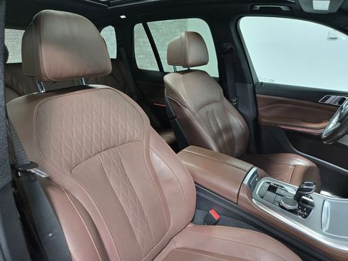 Used 2019 BMW X5 xDrive50i w/ M Sport Package AWD/4WD image 51