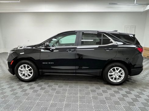 Used 2023 Chevrolet Equinox LT AWD/4WD image 11
