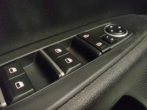 Used 2023 Kia Forte LXS image 27