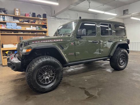 Used 2023 Jeep Wrangler Unlimited Rubicon w/ Xtreme Recon 35" Tire Package image 4