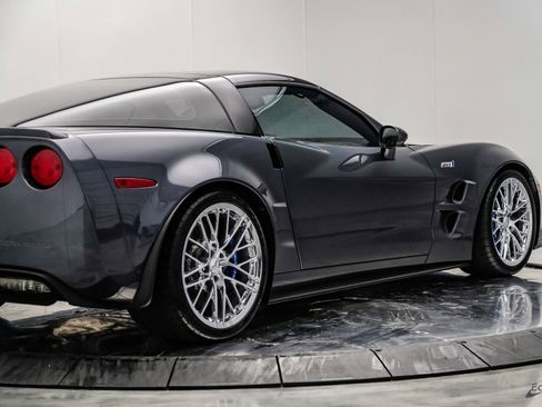 Used 2010 Chevrolet Corvette ZR1 w/ Preferred Equipment Group RWD image 21