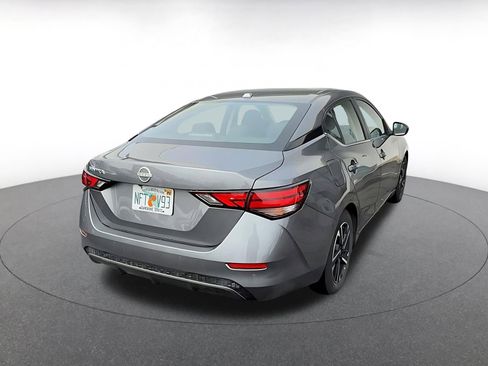 Used 2025 Nissan Sentra SV image 7