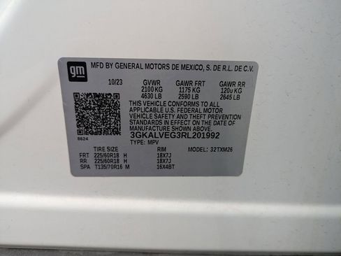 Used 2024 GMC Terrain SLT image 34