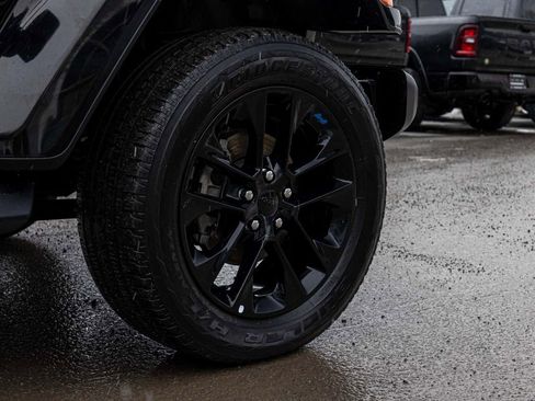 Used 2023 Jeep Wrangler Unlimited Sahara w/ Cold Weather Group image 9