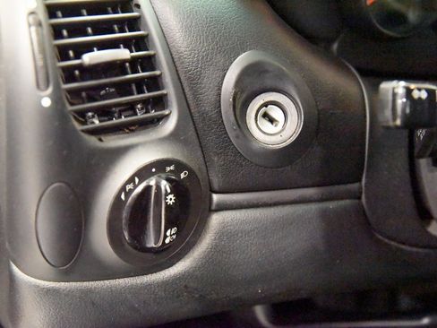 Used 2000 Porsche Boxster image 15