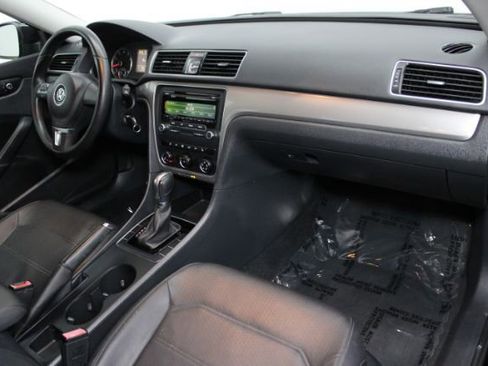 Used 2015 Volkswagen Passat 1.8T Wolfsburg Edition image 22