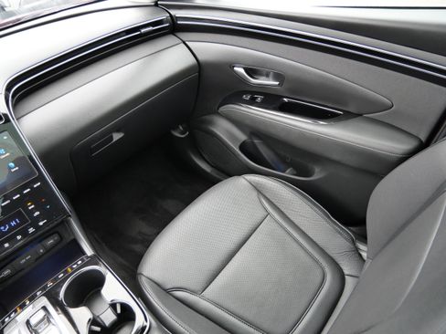 Certified 2024 Hyundai Tucson Limited image 11