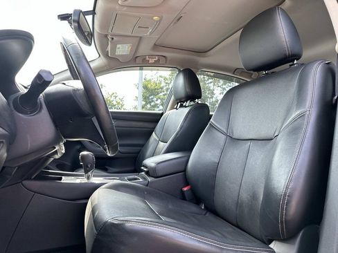 Used 2017 Nissan Altima 2.5 SL w/ Moonroof Package FWD image 21