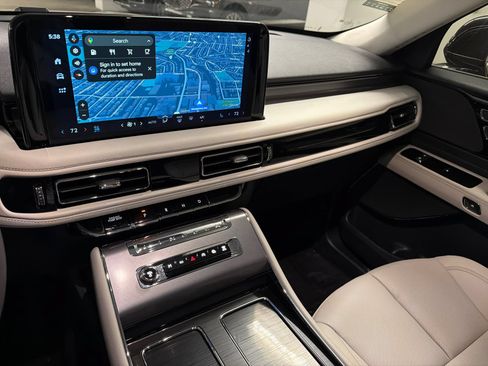 New 2026 Lincoln Aviator 2WD image 24