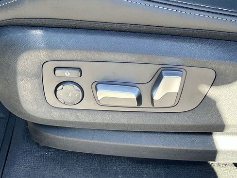 New 2026 BMW X5 xDrive40i w/ Premium Package image 12