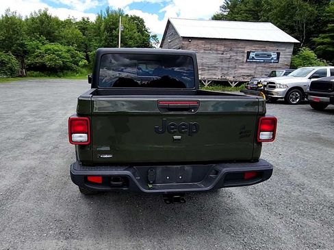 Used 2022 Jeep Gladiator Sport AWD/4WD image 7