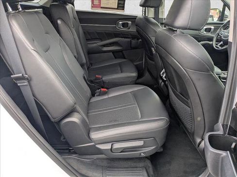 Used 2023 Kia Sorento SX FWD image 17