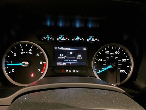 Used 2022 Ford F350 XLT w/ XLT Premium Package AWD/4WD image 19