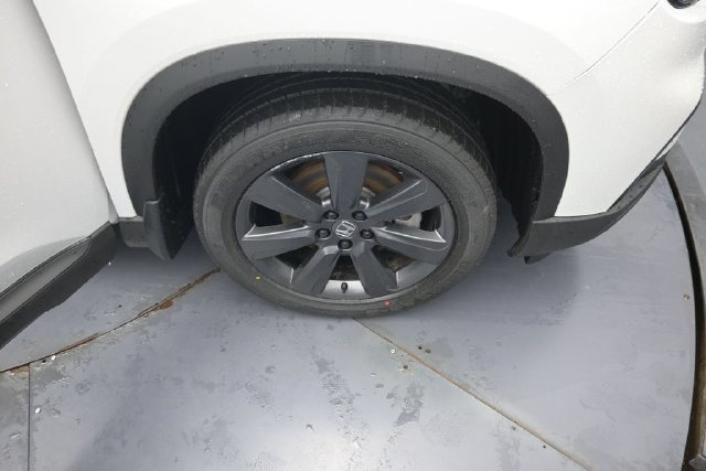 Certified 2025 Honda Pilot Sport image 33