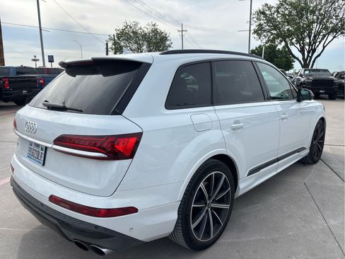 Used 2020 Audi SQ7 Premium Plus w/ S Executive Package AWD/4WD image 4