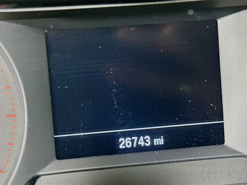 Used 2025 Chevrolet Trax LS image 19