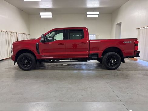 Used 2024 Ford F350 Lariat w/ Black Appearance Package image 5