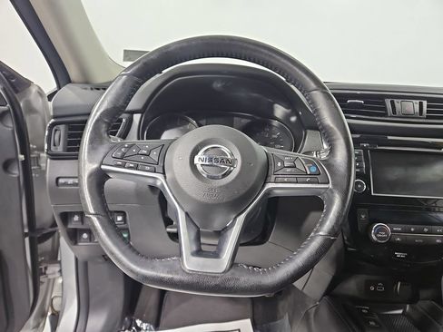Used 2018 Nissan Rogue SL w/ Premium Package AWD/4WD image 15