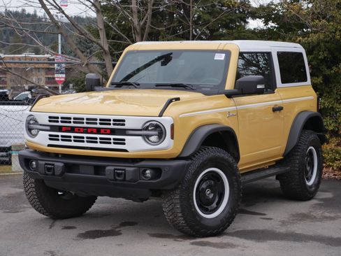 Certified 2024 Ford Bronco Heritage Edition image 2