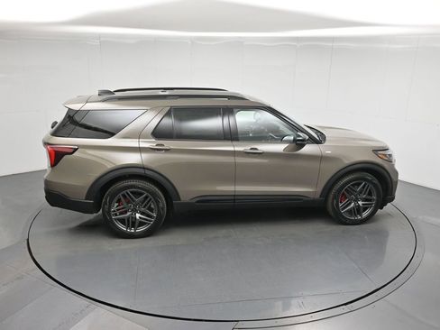 New 2026 Ford Explorer ST-Line w/ ST-Line Street Pack image 56