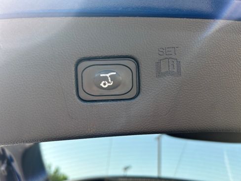 Certified 2024 Ford Edge Titanium AWD/4WD image 13
