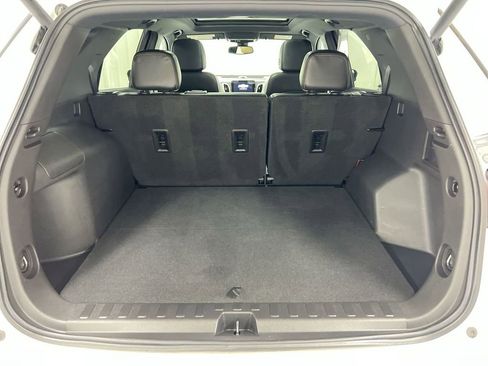 Used 2022 Chevrolet Equinox Premier AWD/4WD image 20