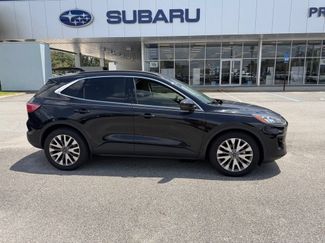 Used 2020 Ford Escape Titanium FWD video 2