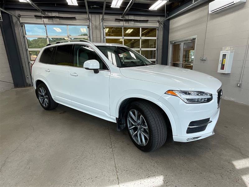 Used 2019 Volvo XC90 T5 Momentum w/ Protection Package Premier FWD image 7