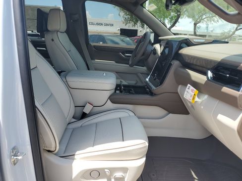 New 2026 GMC Yukon Denali w/ Advanced Technology Package RWD image 10