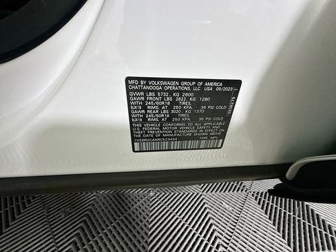 Used 2024 Volkswagen Atlas SE image 12