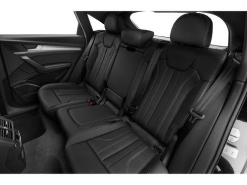 Used 2022 Audi Q5 2.0T Premium Plus w/ Premium Plus Package AWD/4WD image 13