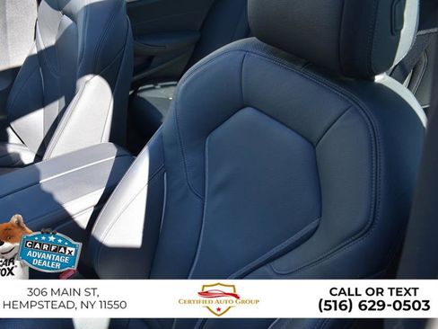 Used 2023 BMW 530e xDrive w/ Premium Package image 11