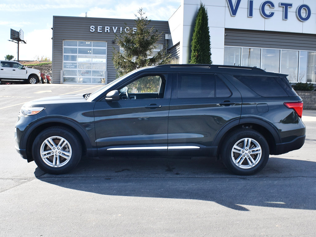 Certified 2024 Ford Explorer XLT w/ Equipment Group 202A AWD/4WD image 2