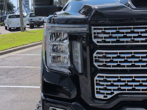 Used 2020 GMC Sierra 2500 Denali w/ Denali Ultimate Package AWD/4WD image 10