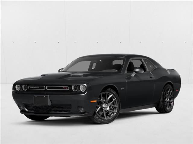Used 2016 Dodge Challenger R/T RWD image 1