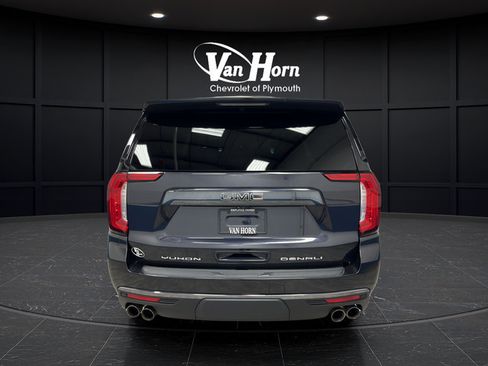 Used 2023 GMC Yukon XL Denali Ultimate AWD/4WD image 6