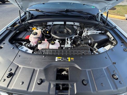 Used 2023 Jeep Grand Cherokee 4WD 4xe image 16