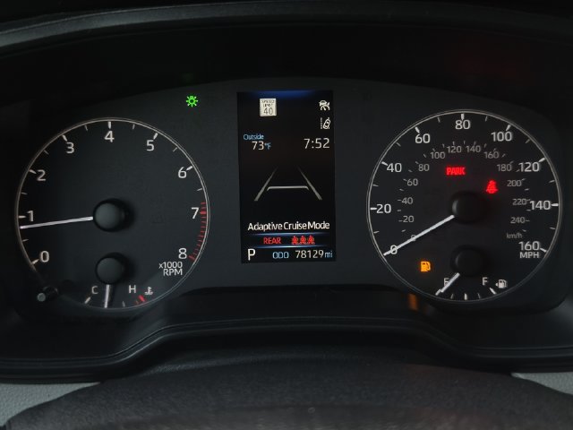 Used 2024 Toyota Corolla Cross LE FWD image 13