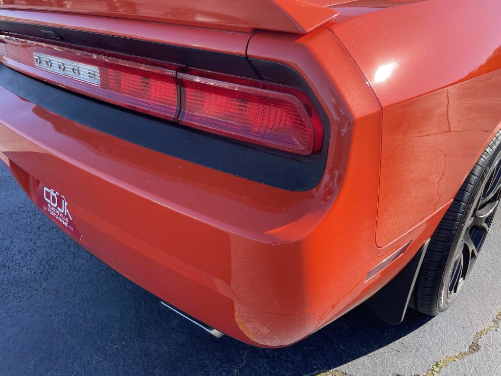 Used 2013 Dodge Challenger R/T RWD image 16